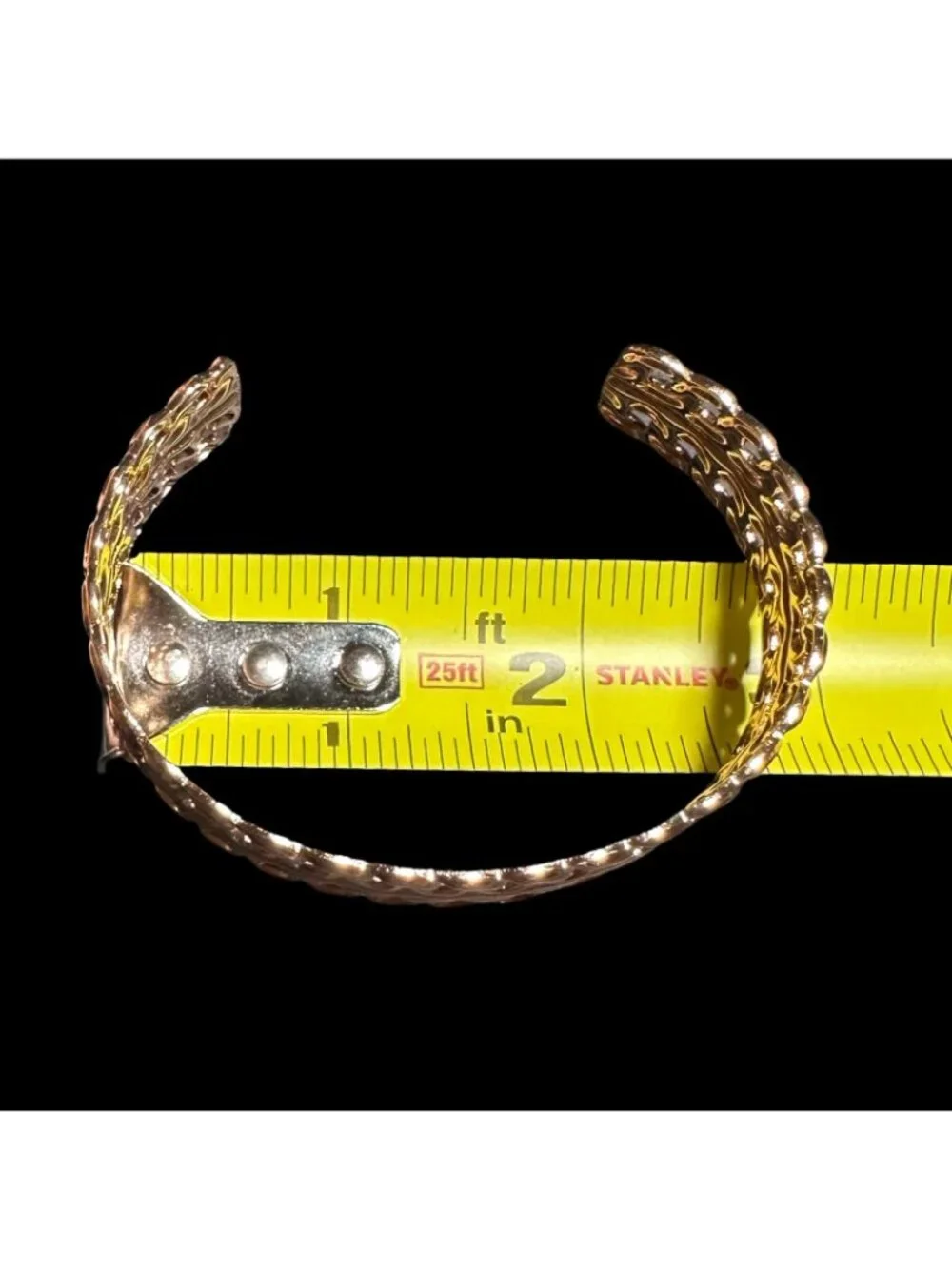 Cuff Bracelet Gold Tone Woven Look Womens Costume Jewlery NWOT